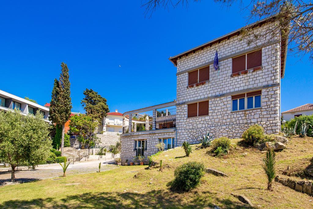 Villas Arbia - Margita Beach Hotel Banjol Extérieur photo